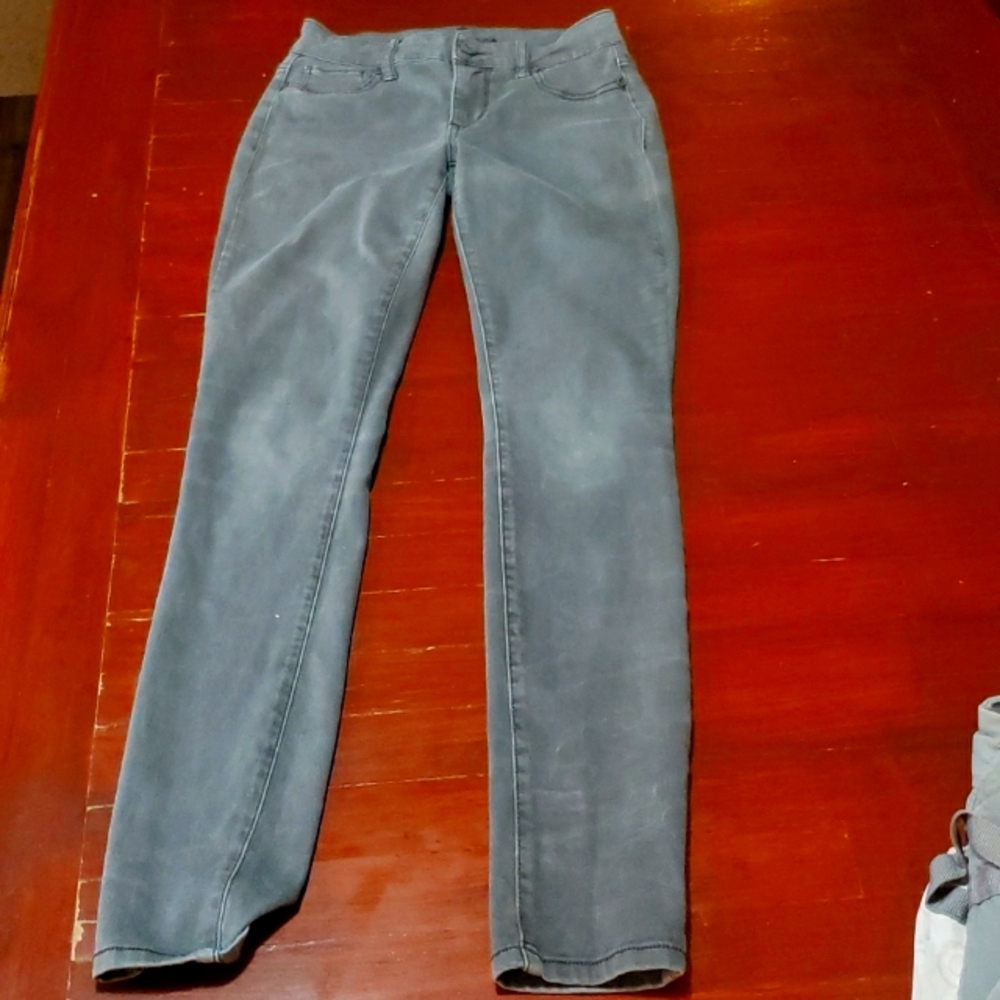 grey jegging